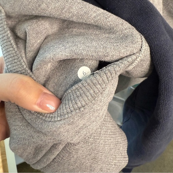 Lululemon Scuba Hoodie Stretch
With Lined Hood in Medium Grey Size 6 - Picture 10 of 15